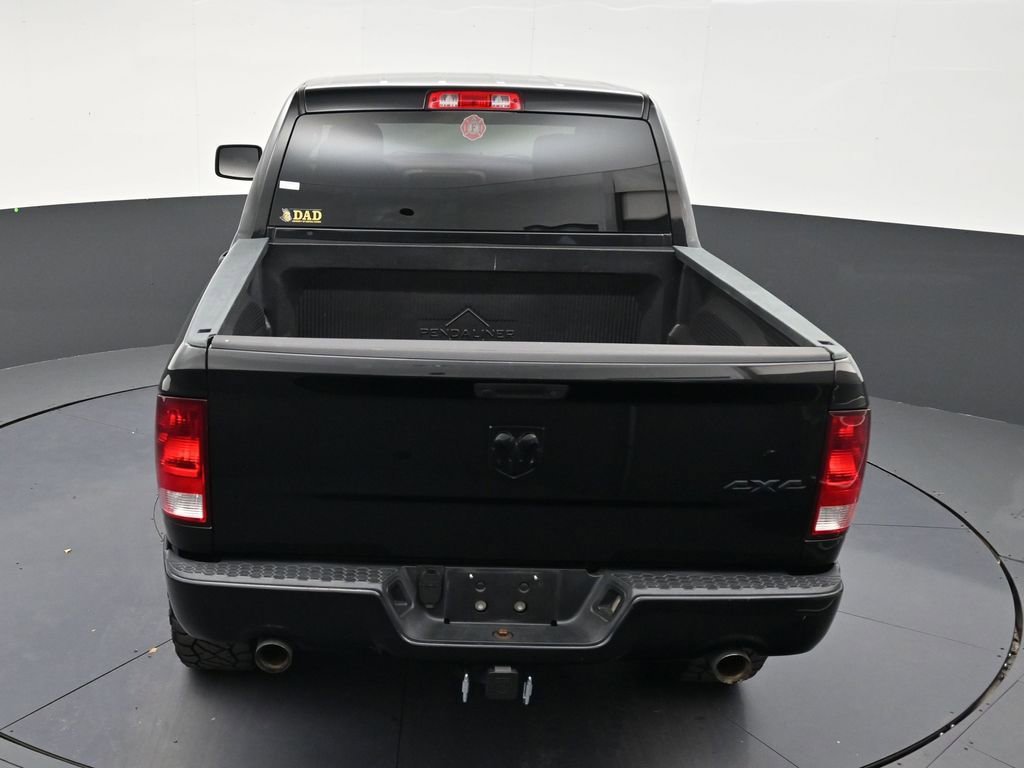Used 2017 RAM 1500 Express w/ Black Ram 1500 Express Group AWD/4WD image 15