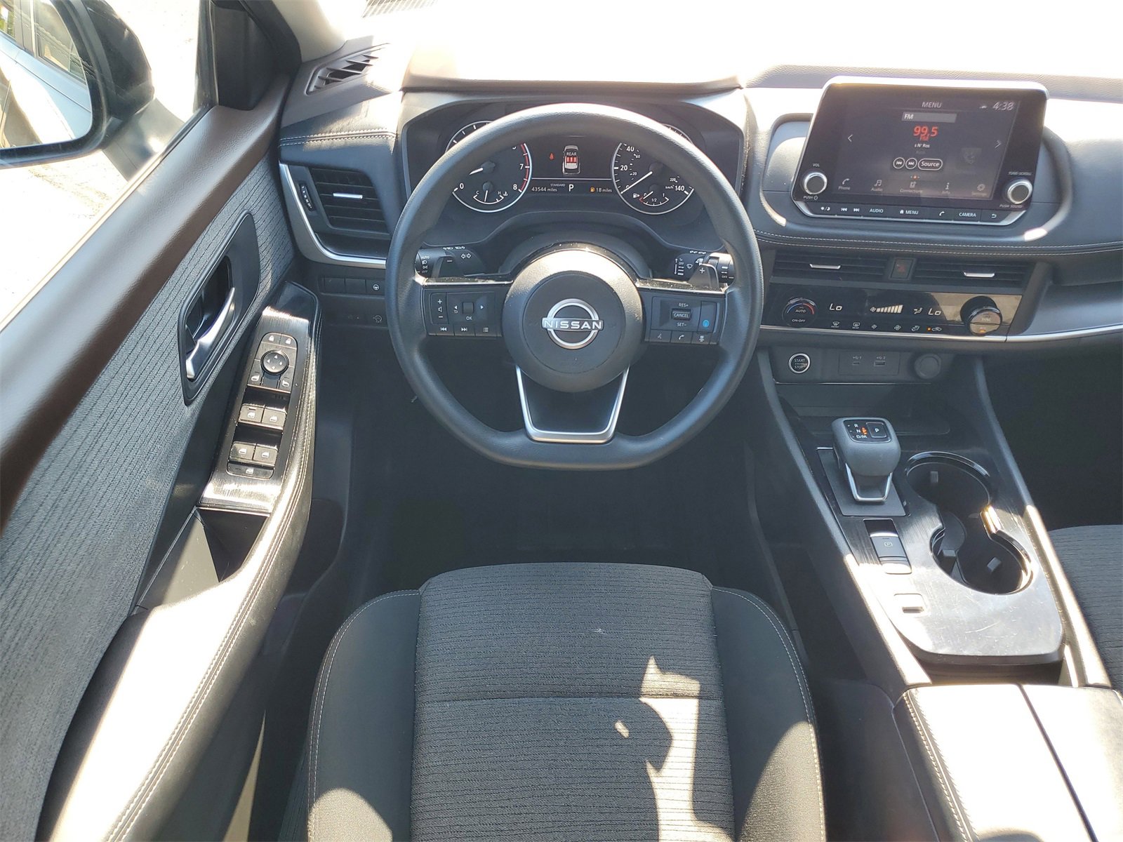 Used 2023 Nissan Rogue SV image 25