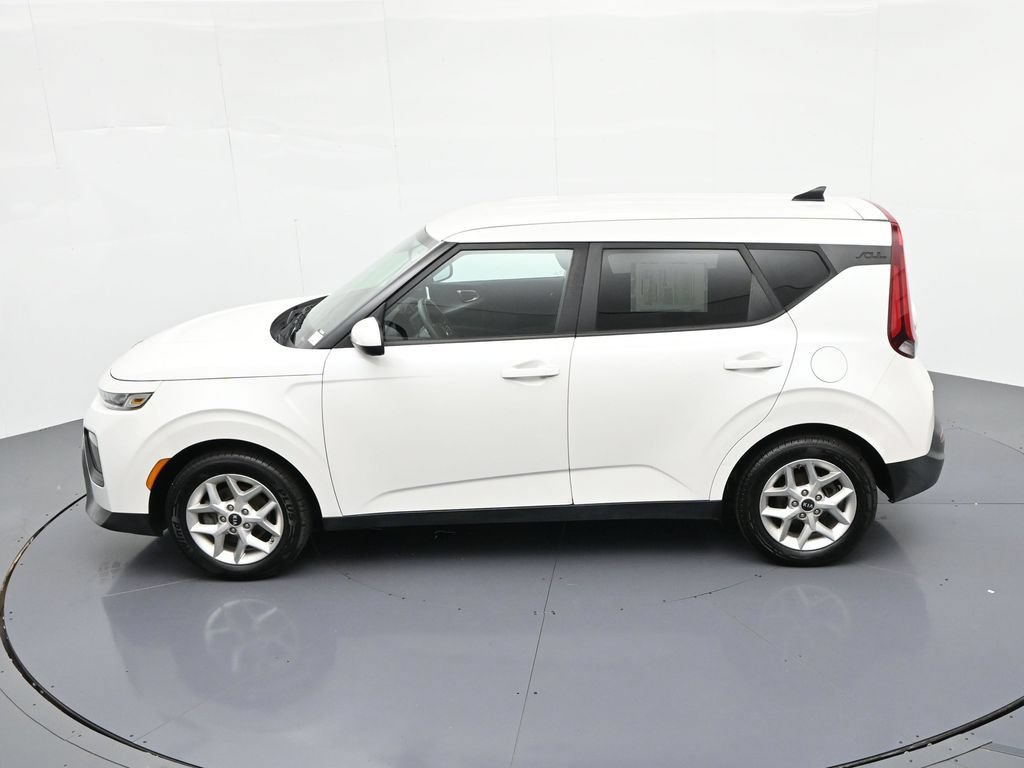 Used 2021 Kia Soul S FWD image 17
