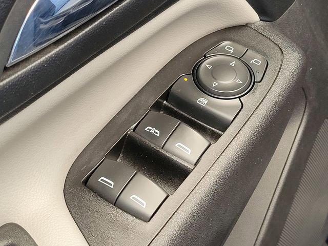 Used 2020 Chevrolet Equinox LS image 17