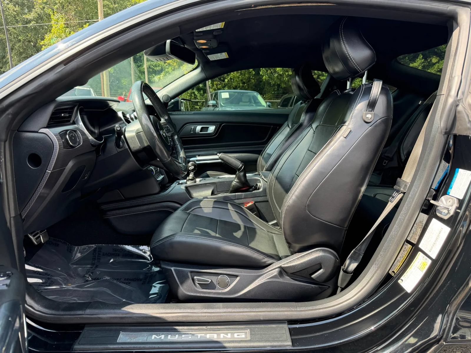 Used 2019 Ford Mustang GT Premium w/ GT Performance Package RWD image 11