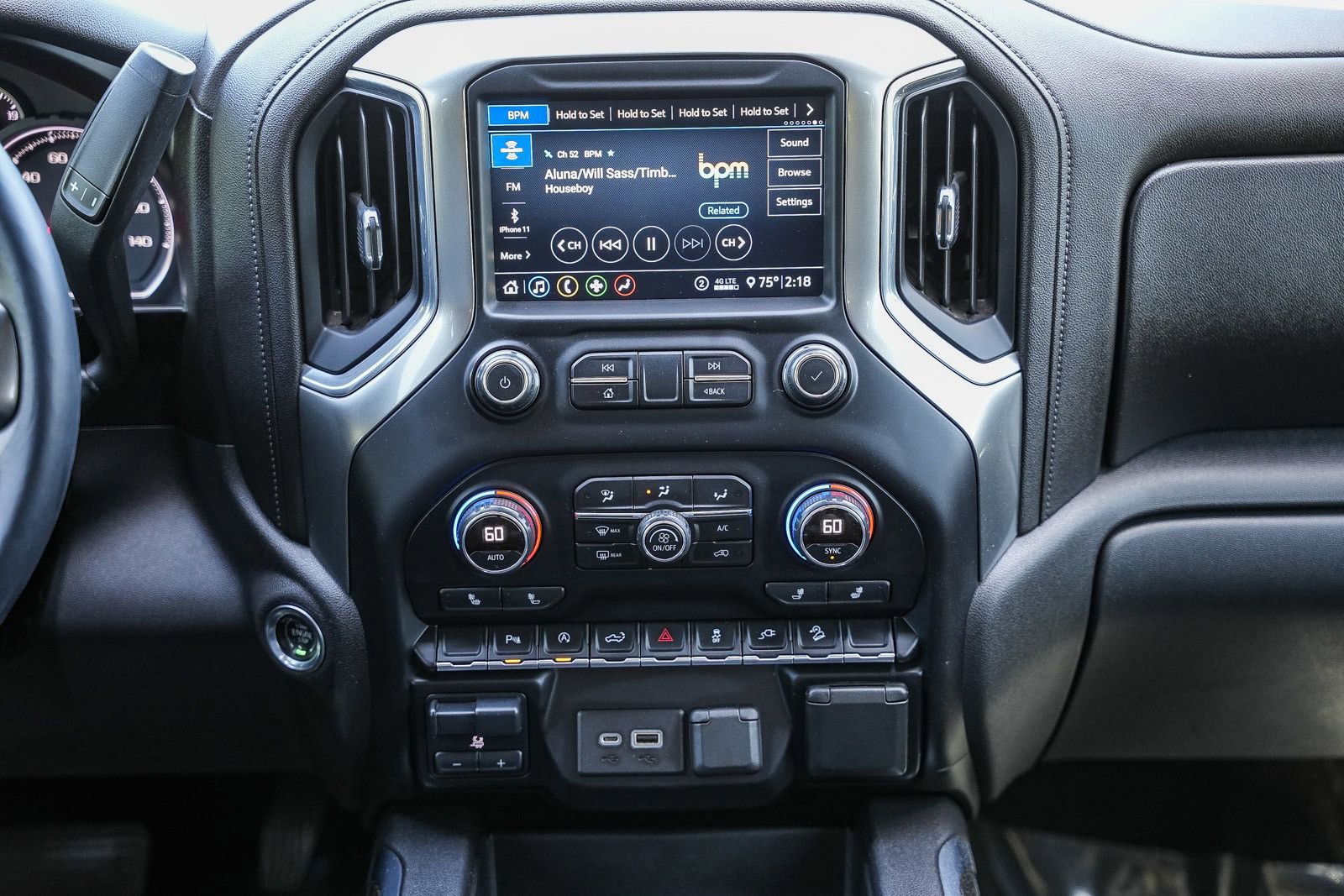 Used 2020 Chevrolet Silverado 1500 LT Trail Boss AWD/4WD image 13