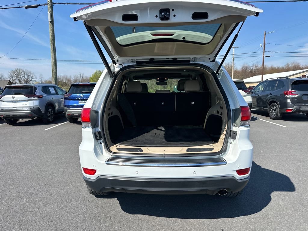 Used 2018 Jeep Grand Cherokee Limited image 11