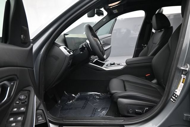 New 2026 BMW 330i xDrive Sedan w/ Premium Package AWD/4WD image 17