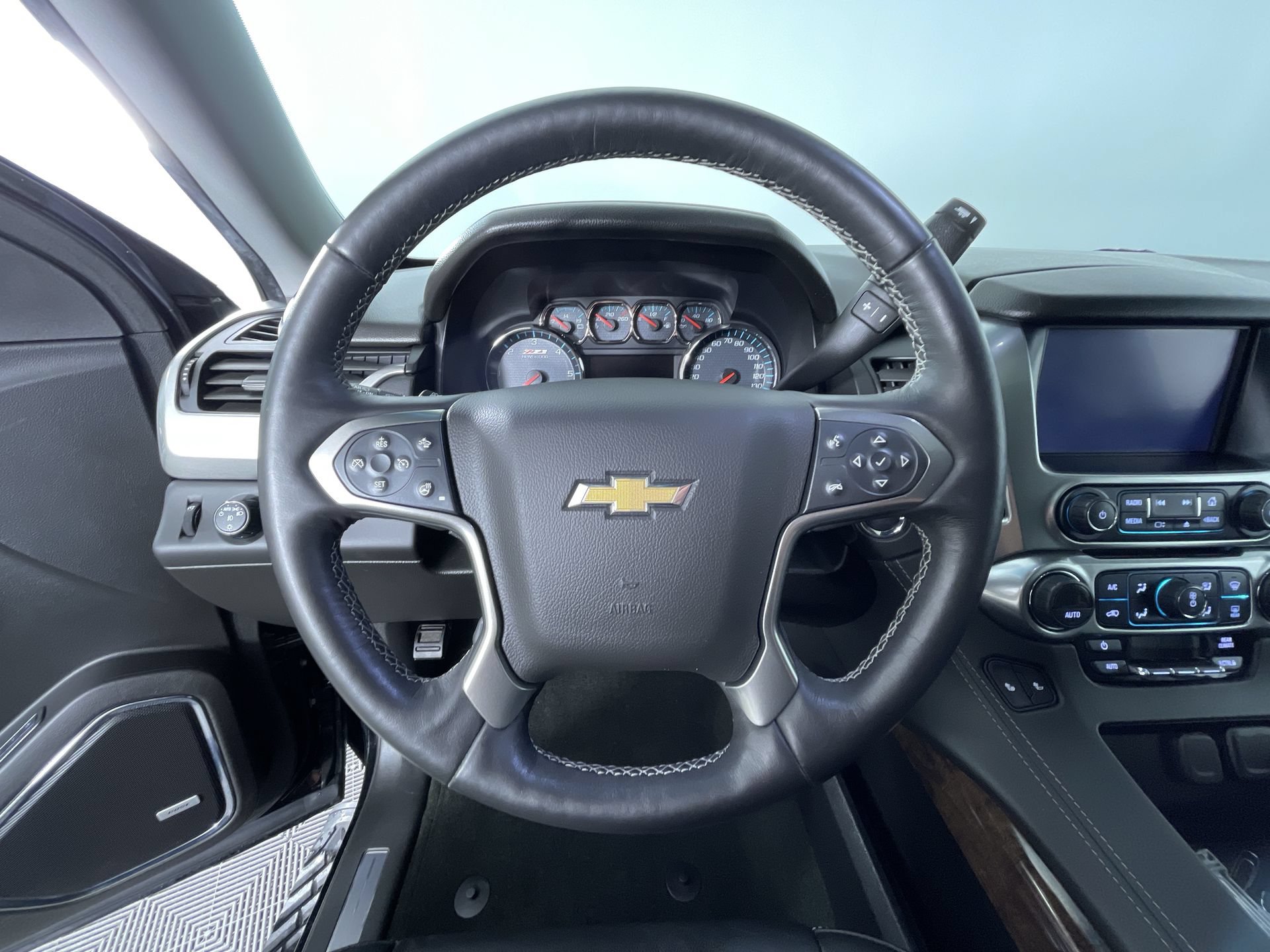 Used 2018 Chevrolet Tahoe LT AWD/4WD image 15