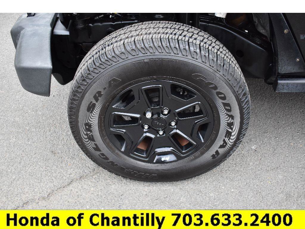 Used 2017 Jeep Wrangler Sport image 25