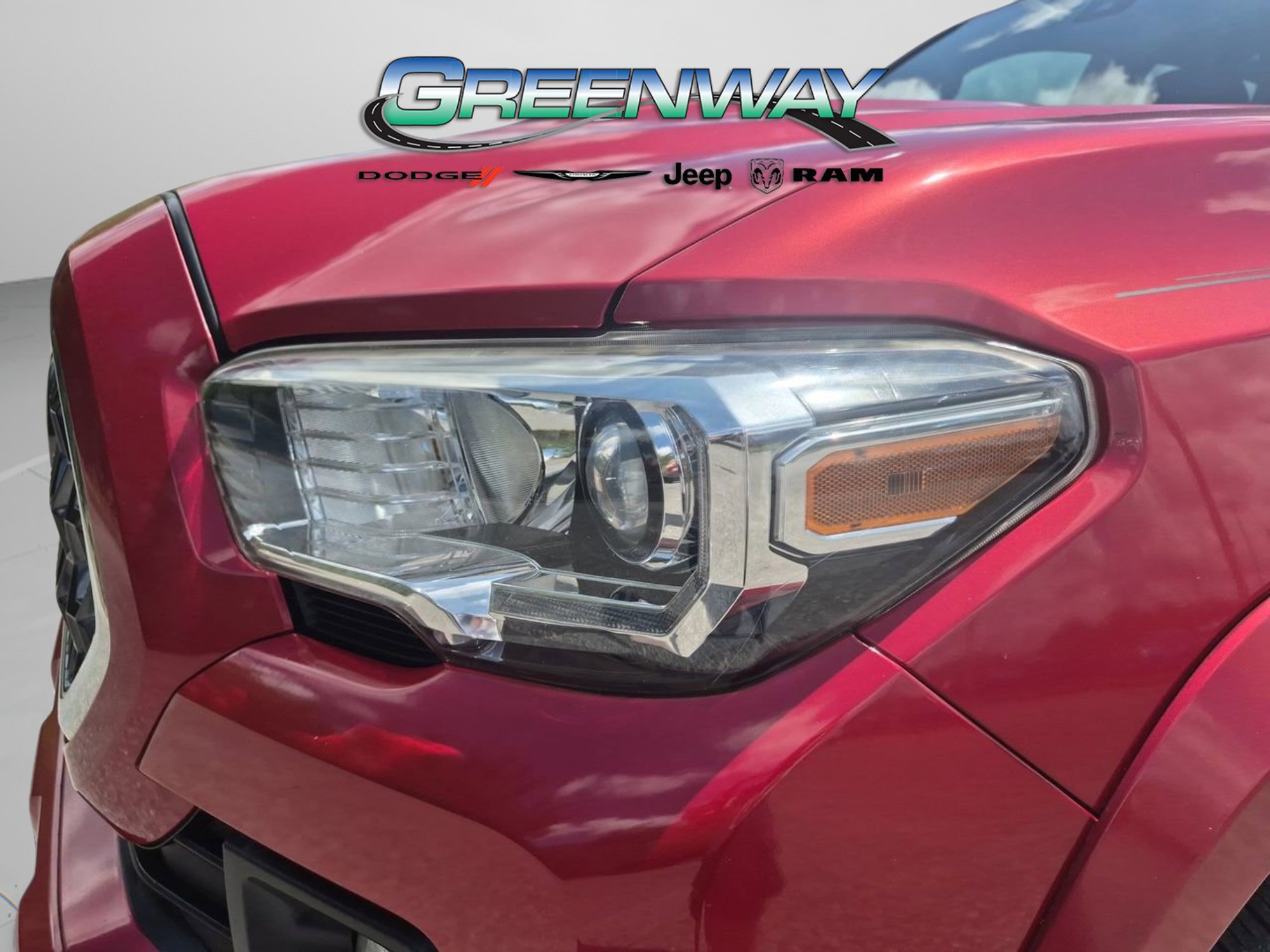 Used 2019 Toyota Tacoma TRD Sport AWD/4WD image 27