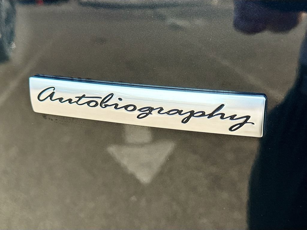 Used 2014 Land Rover Range Rover Autobiography image 11