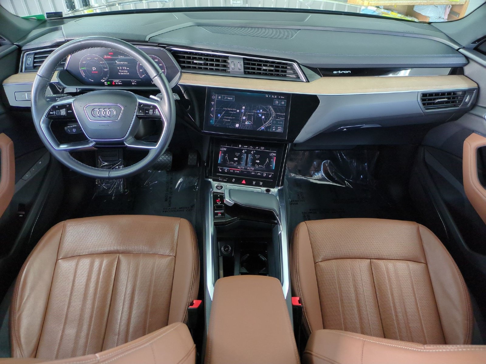 Used 2024 Audi Q8 e-tron Premium Plus w/ Premium Plus Package AWD/4WD image 7
