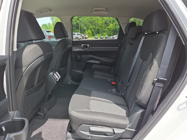 New 2026 Kia Sorento LX FWD image 6