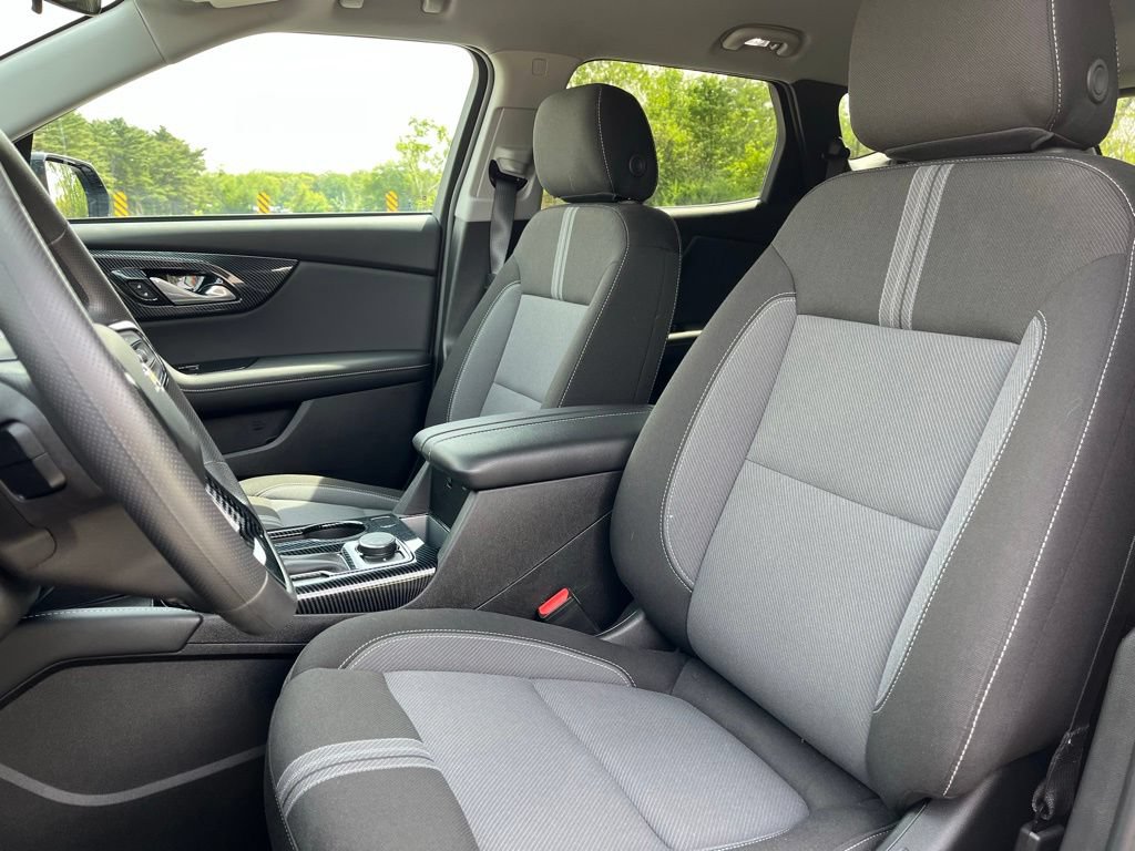 Used 2024 Chevrolet Blazer LT w/ LPO, Floor Liner Package FWD image 15