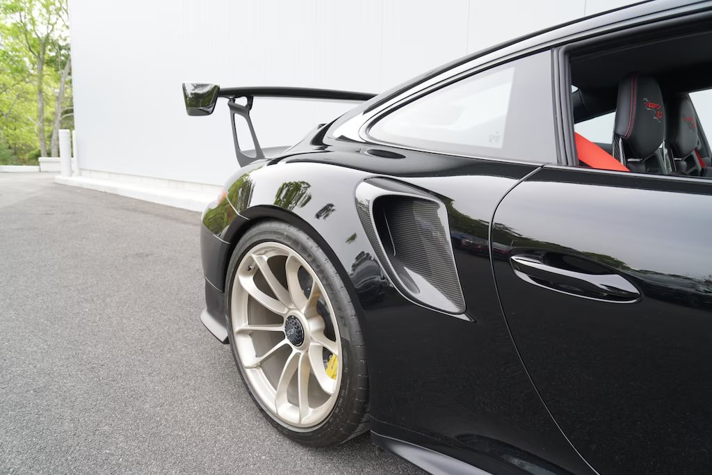 Used 2019 Porsche 911 GT2 RS RWD image 36