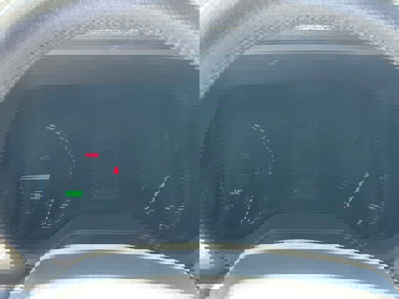 Used 2024 Toyota Sienna XLE FWD image 11