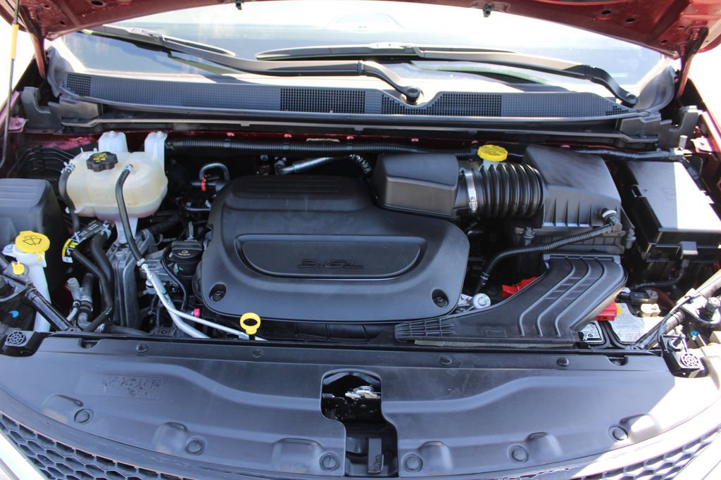 Used 2020 Chrysler Pacifica Touring-L Plus FWD image 41