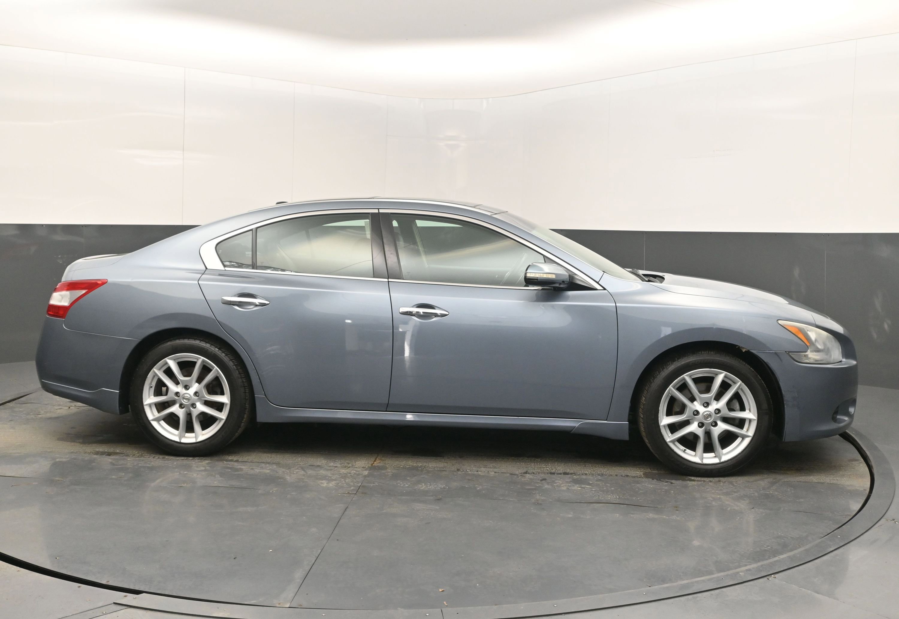 Used 2010 Nissan Maxima 3.5 SV w/ Premium Pkg image 8