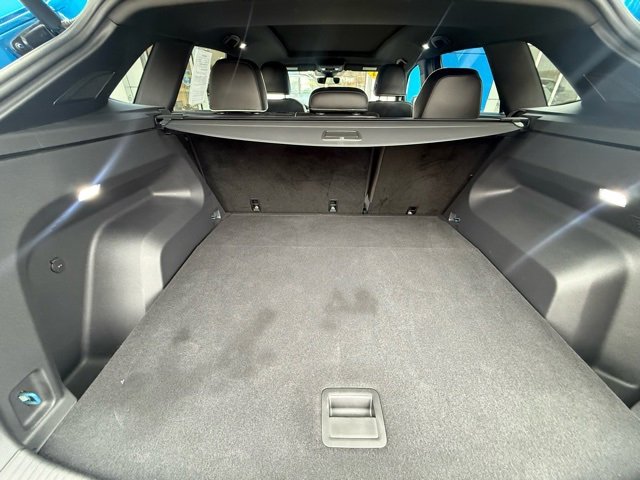 Used 2024 Volkswagen Atlas Cross Sport SEL Premium R-Line image 29