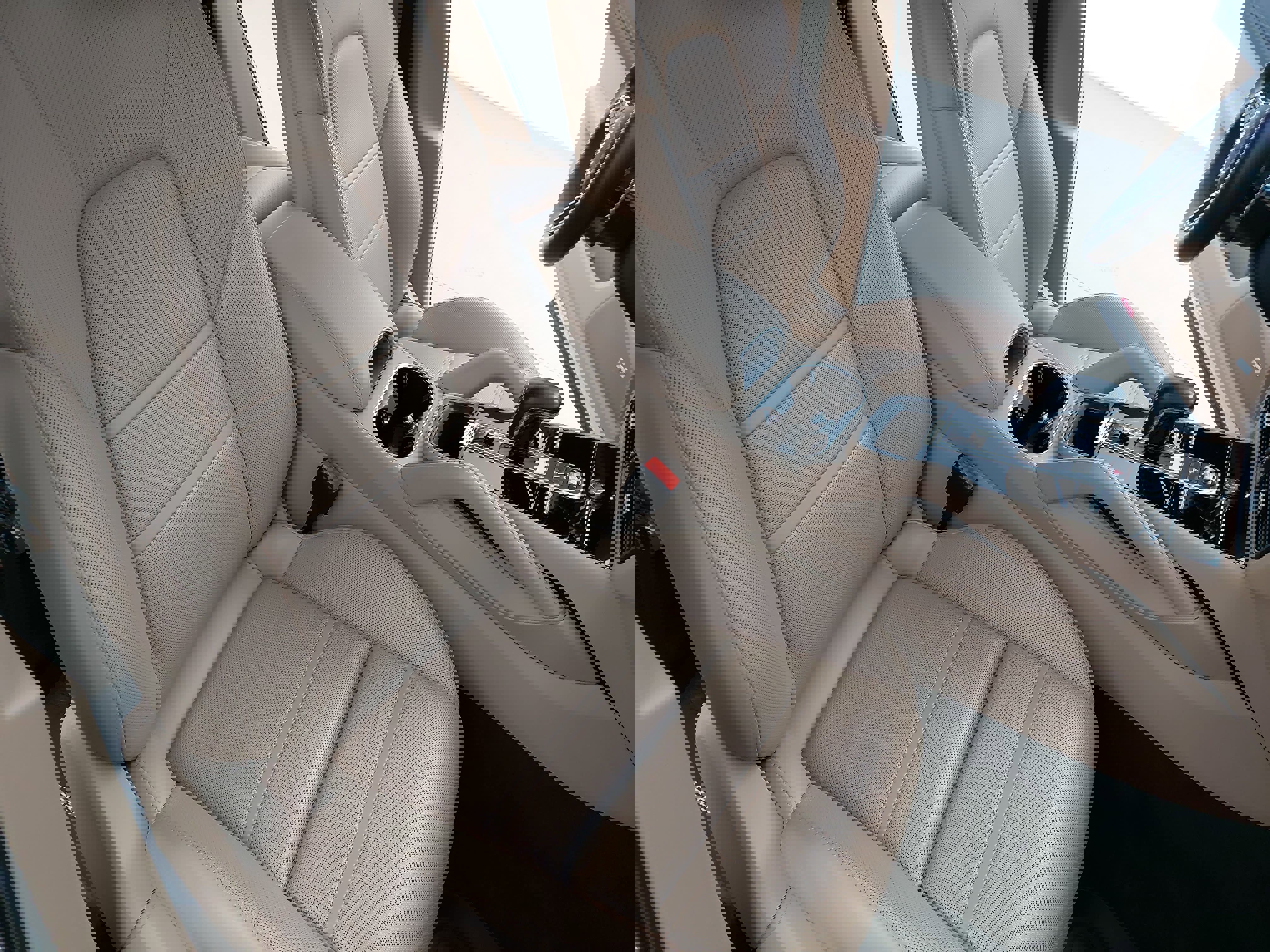 Used 2022 Porsche Cayenne E-Hybrid Coupe image 12