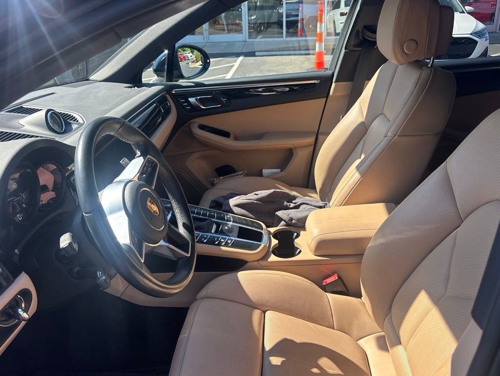 Used 2020 Porsche Macan AWD/4WD image 22
