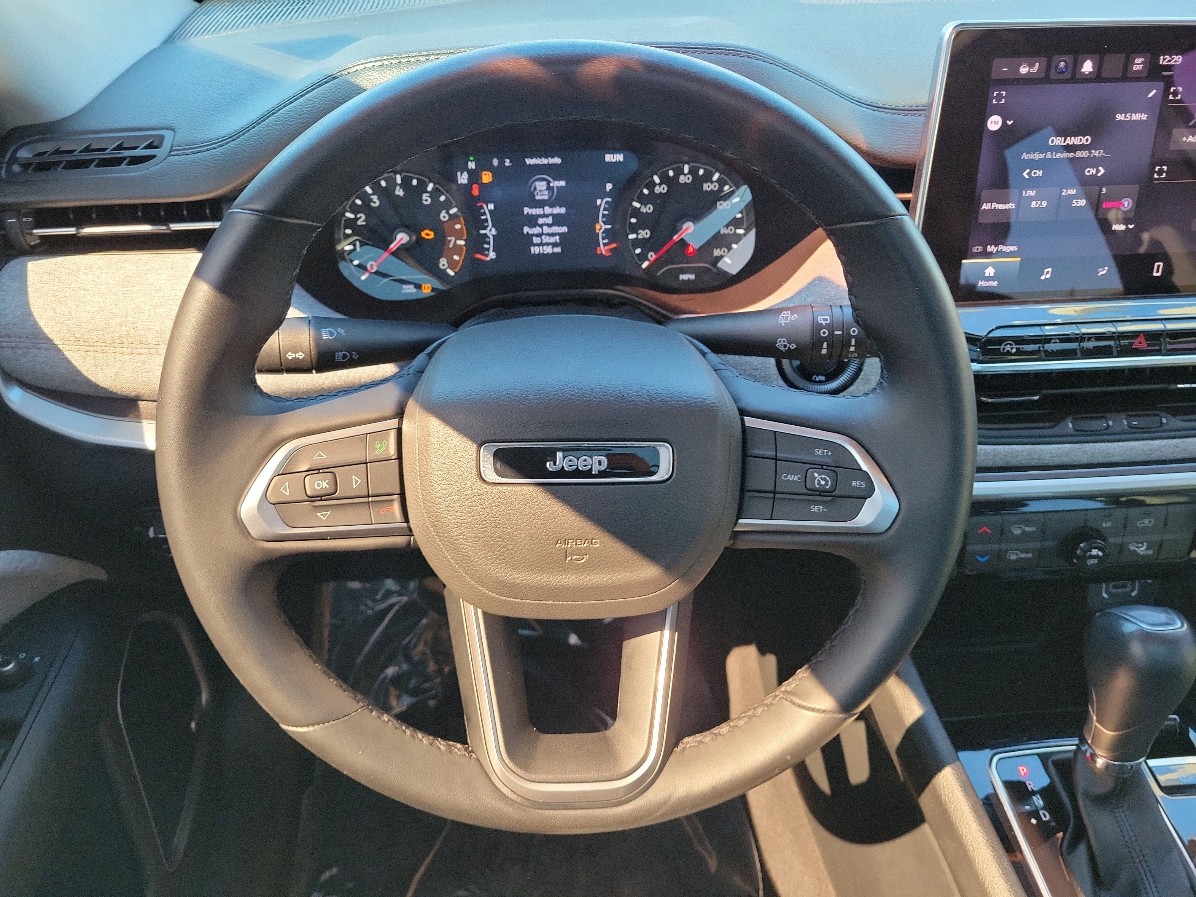 Used 2022 Jeep Compass Latitude w/ Sun and Sound Group AWD/4WD image 17