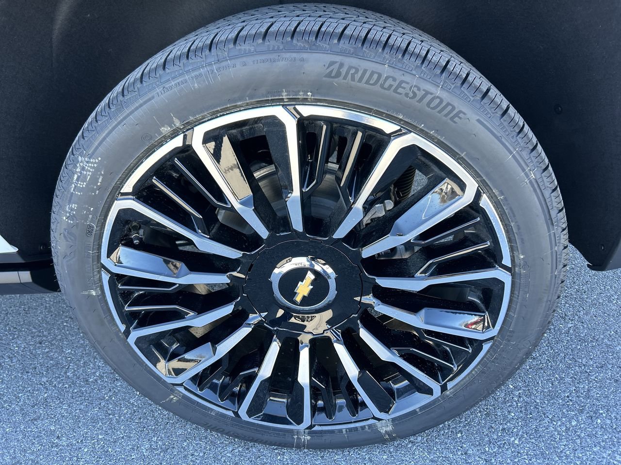 New 2026 Chevrolet Tahoe High Country AWD/4WD image 9