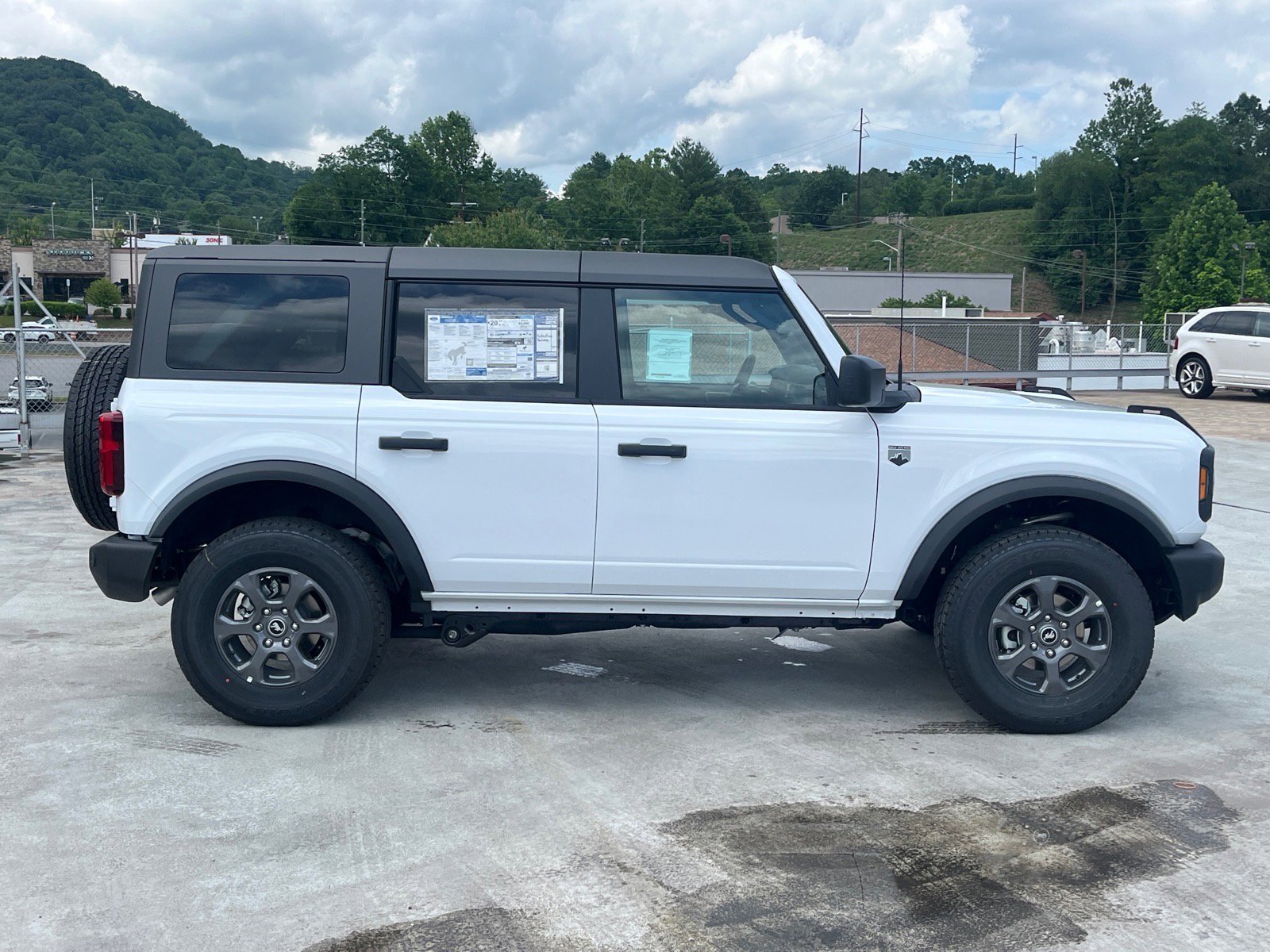 New 2026 Ford Bronco Big Bend AWD/4WD image 2