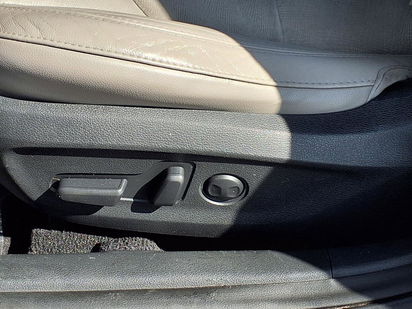 Used 2016 Hyundai Sonata Sport w/ Option Group 03 FWD image 4