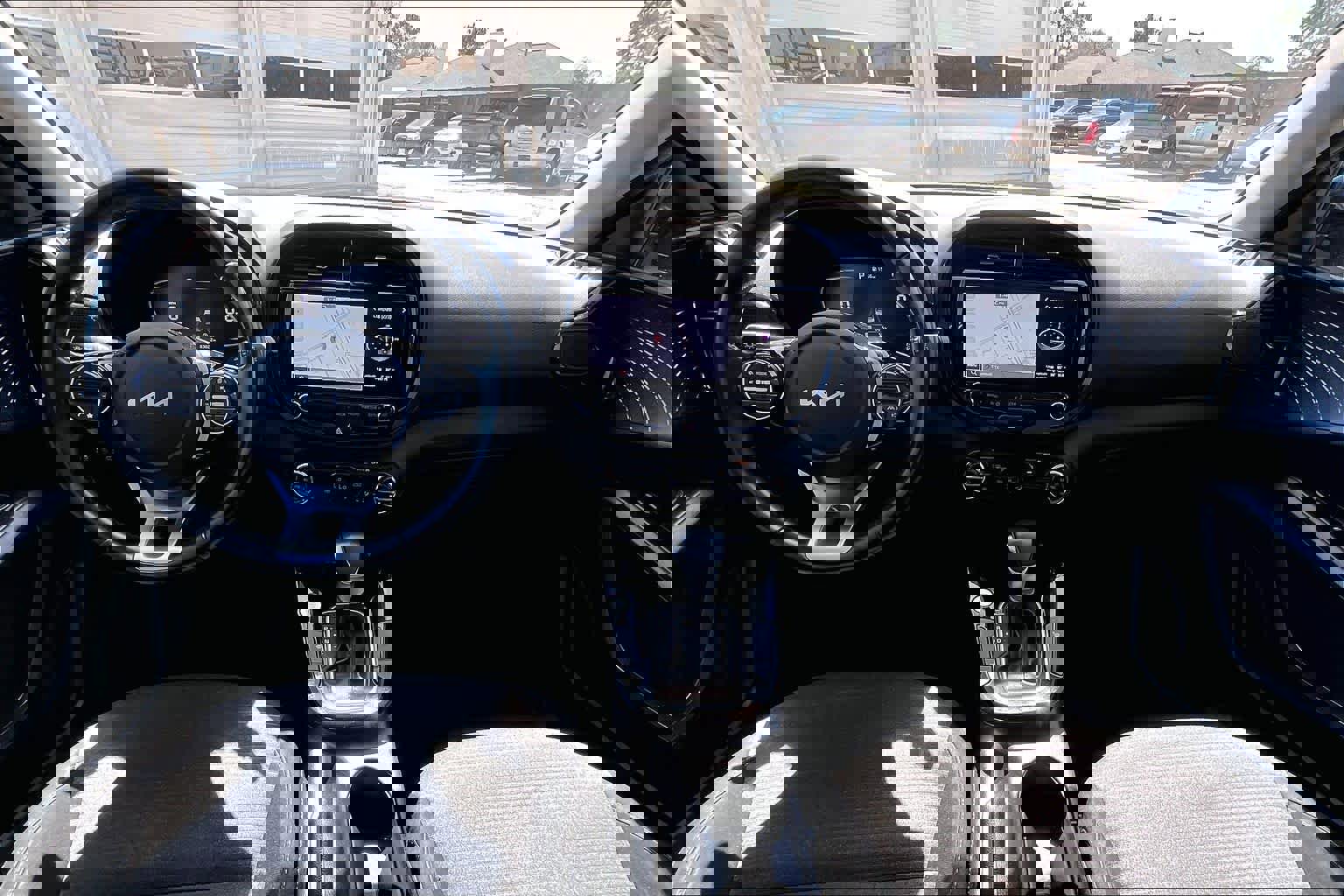 Used 2023 Kia Soul EX image 14