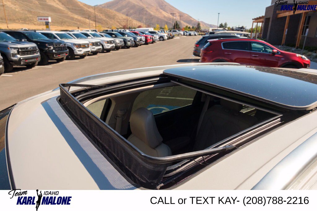 Used 2023 Lincoln Nautilus Reserve w/ Equipment Group 201A AWD/4WD image 53