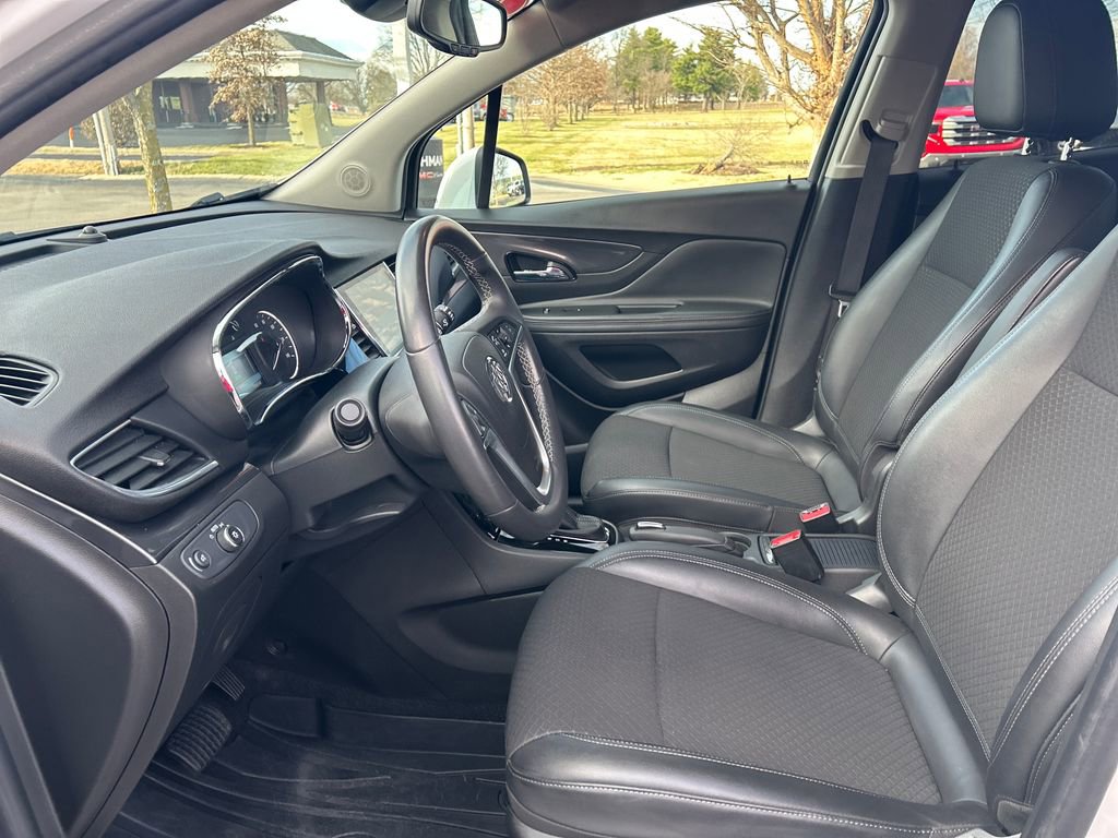 Used 2020 Buick Encore Preferred image 12