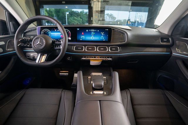 New 2026 Mercedes-Benz GLS 450 4MATIC image 10