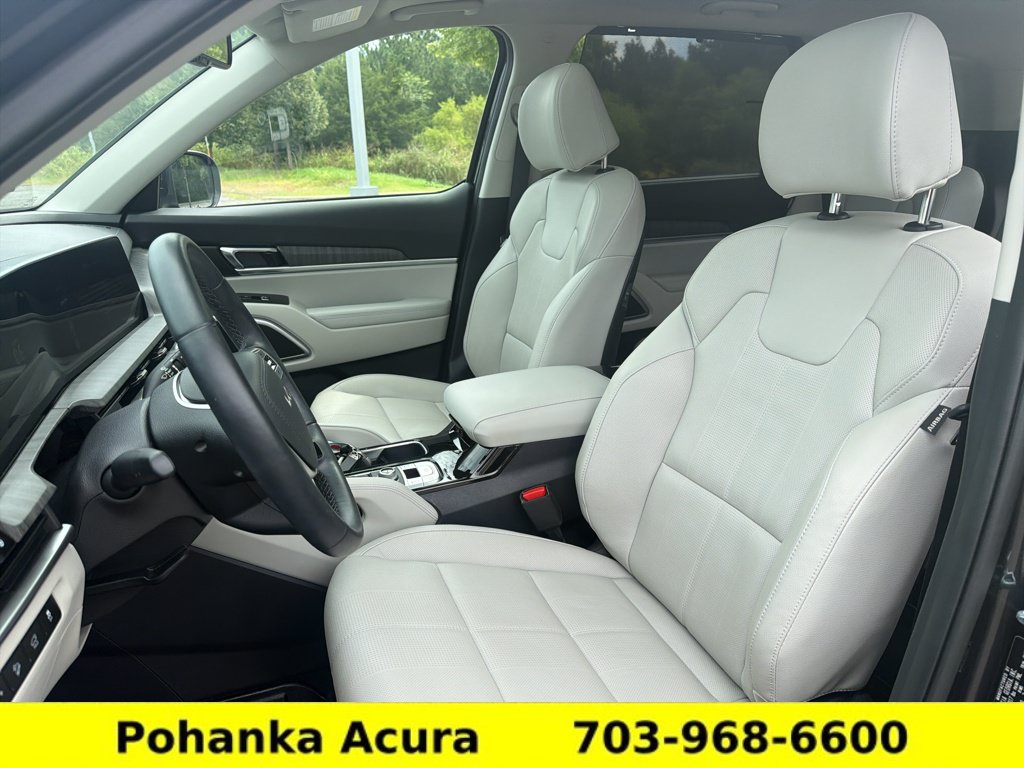 Used 2025 Kia Telluride EX w/ EX Captain's Chair Package AWD/4WD image 24