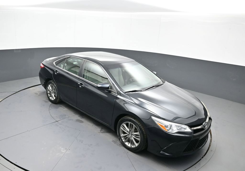 Used 2016 Toyota Camry SE image 34