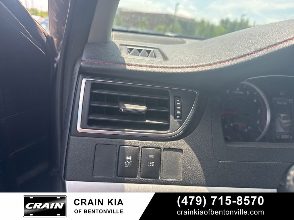 Used 2017 Toyota Camry SE FWD image 17