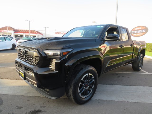 New 2025 Toyota Tacoma TRD Sport image 3