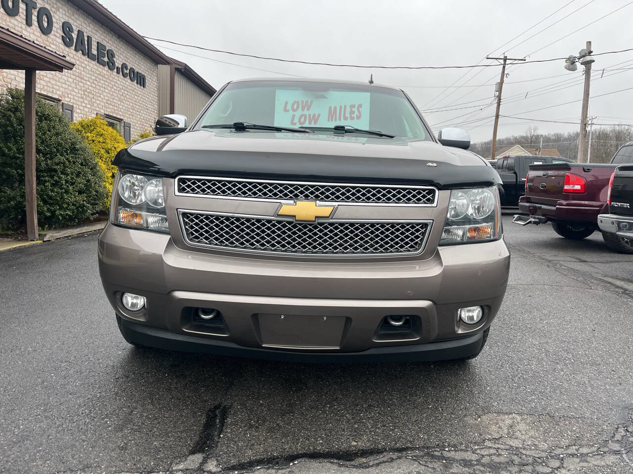 Used 2013 Chevrolet Tahoe LTZ image 3