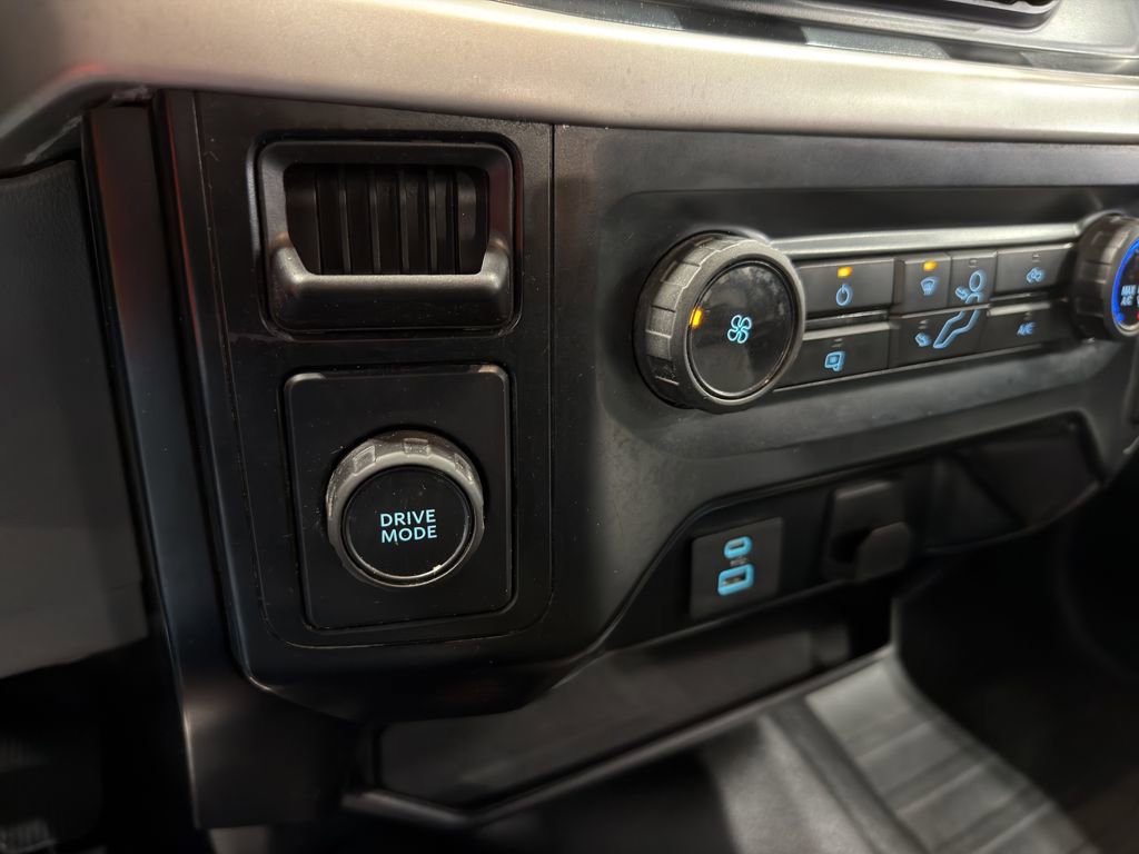 Used 2023 Ford F150 XL image 36