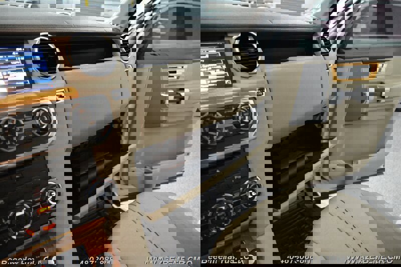 Used 2015 Land Rover LR4 HSE image 36