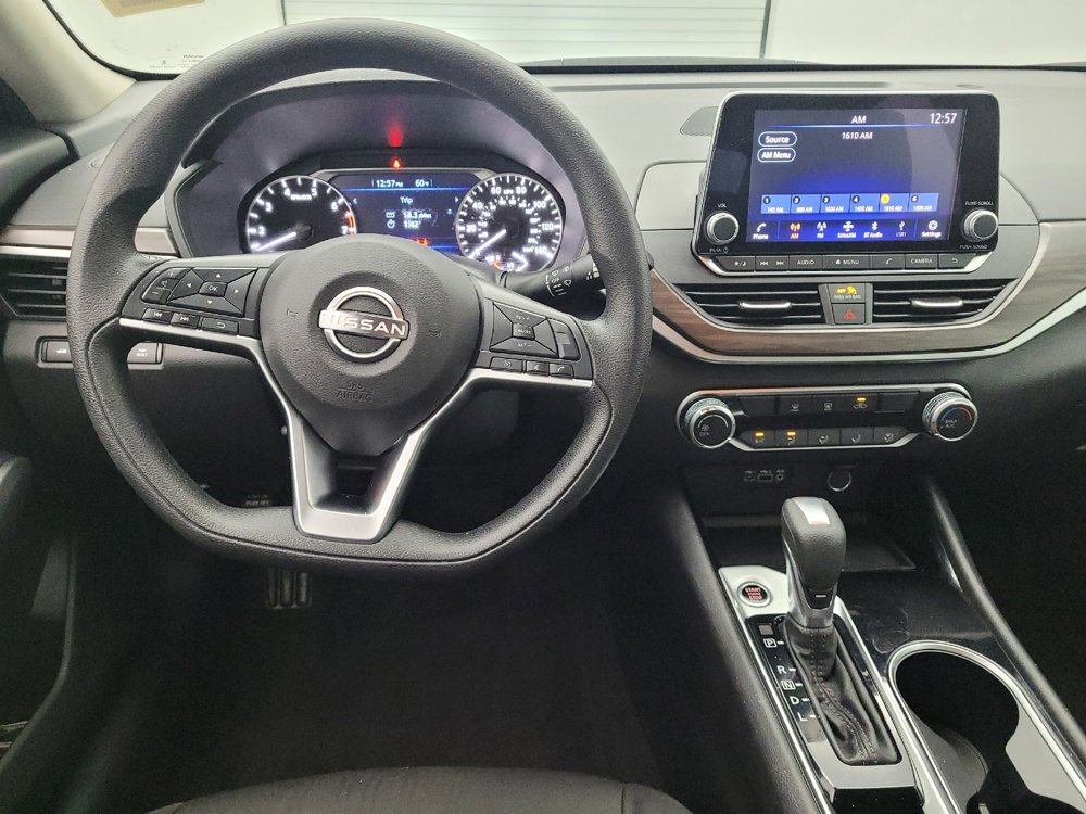 Used 2024 Nissan Altima 2.5 SV image 22