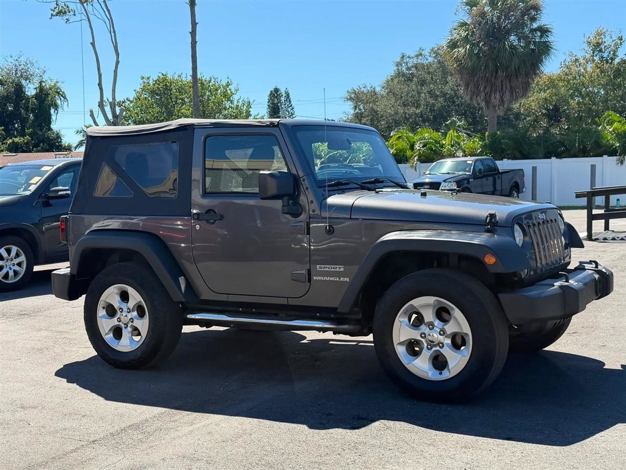 Used 2014 Jeep Wrangler Sport w/ Connectivity Group AWD/4WD image 5