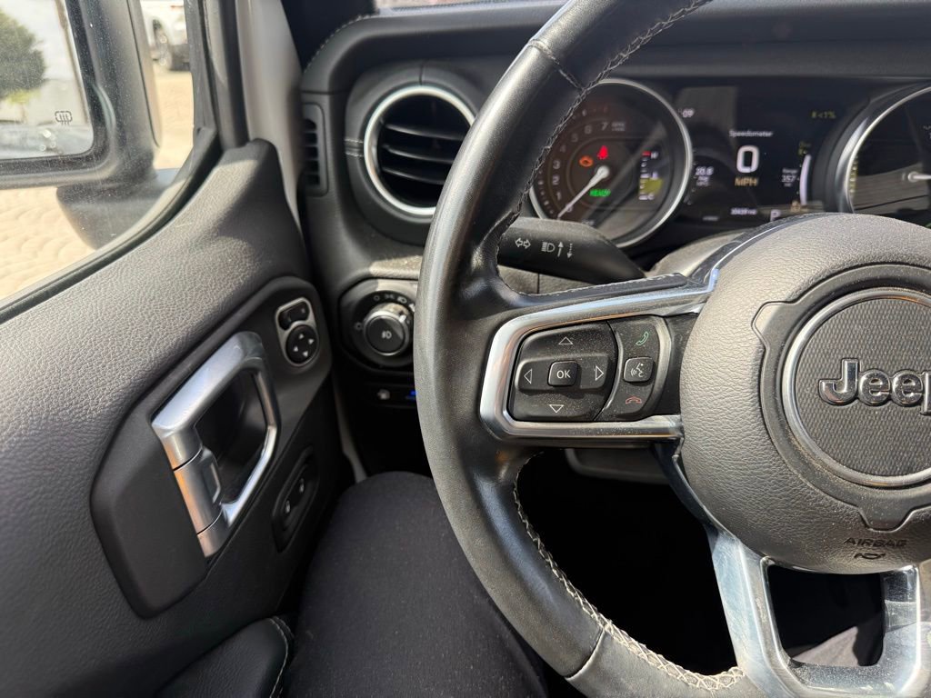 Used 2022 Jeep Wrangler Unlimited Sahara image 7