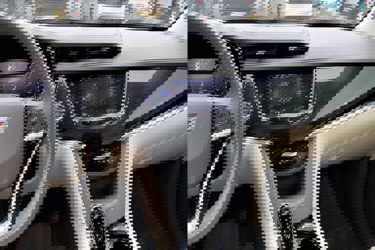 Used 2020 Cadillac XT6 Premium Luxury image 6