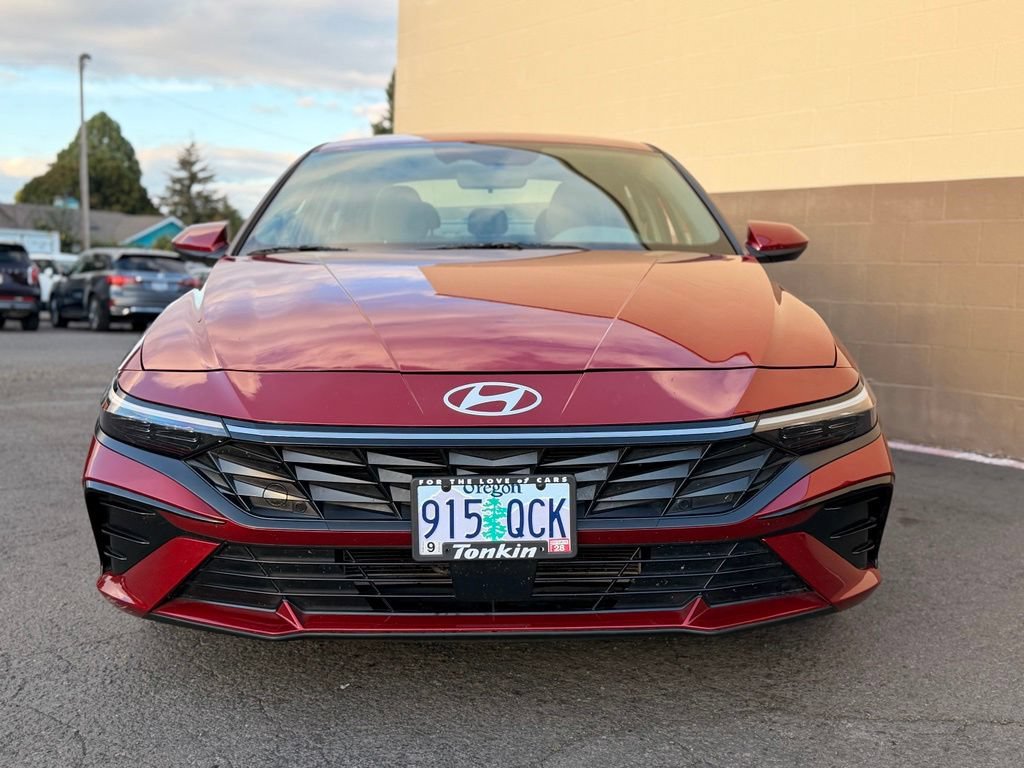Used 2024 Hyundai Elantra SEL w/ Convenience Package FWD image 12