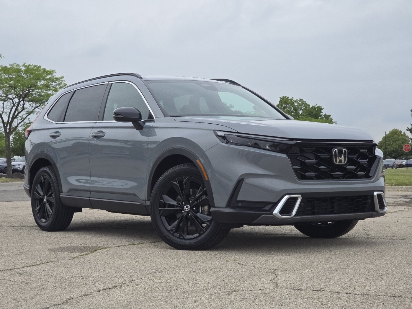Used 2025 Honda CR-V Sport Touring image 2