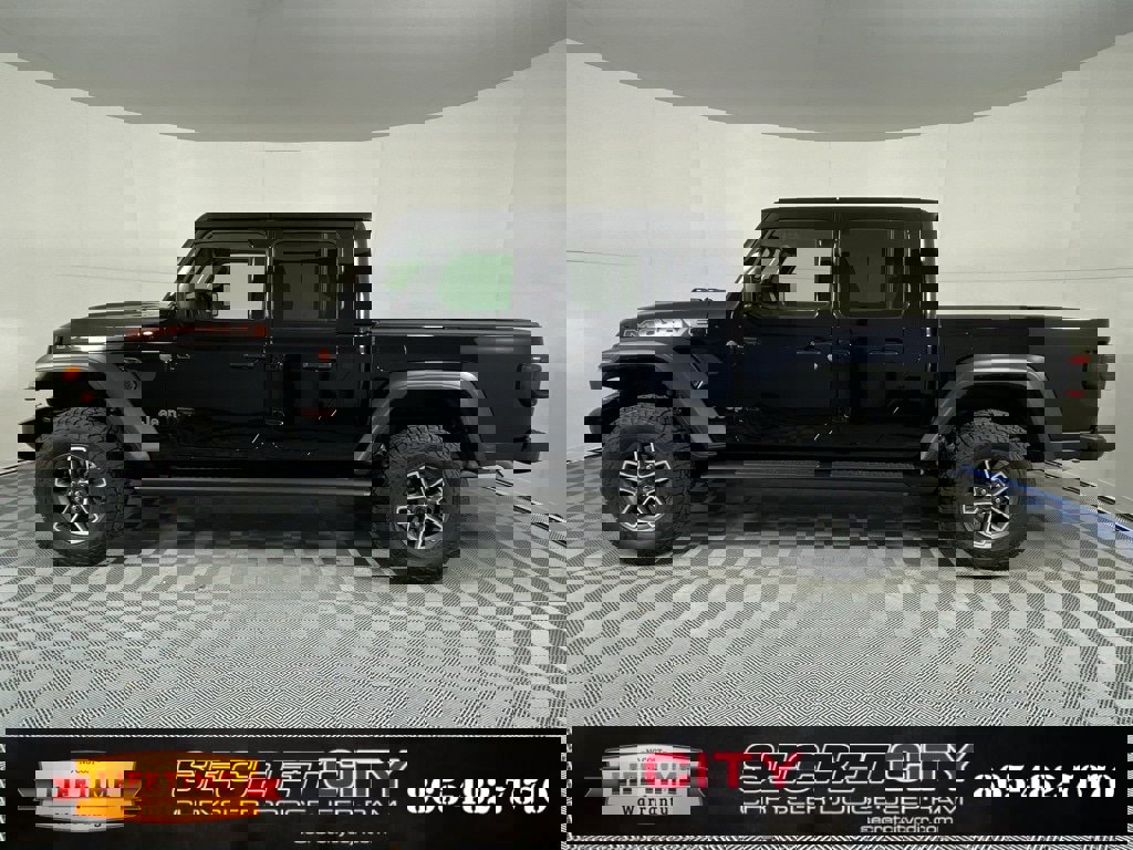 New 2026 Jeep Gladiator Mojave image 4
