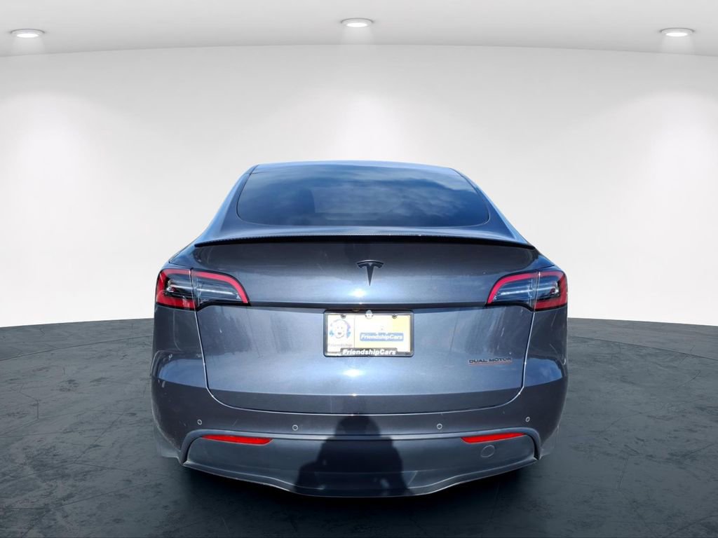 Used 2022 Tesla Model Y Performance image 8