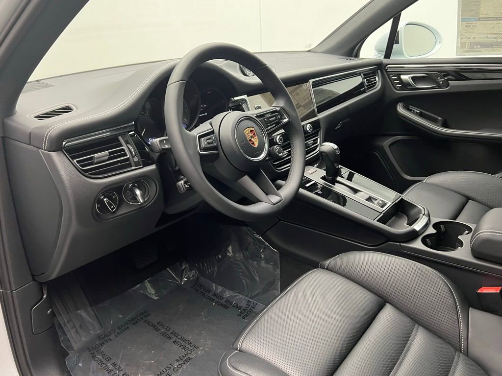 New 2026 Porsche Macan S image 4