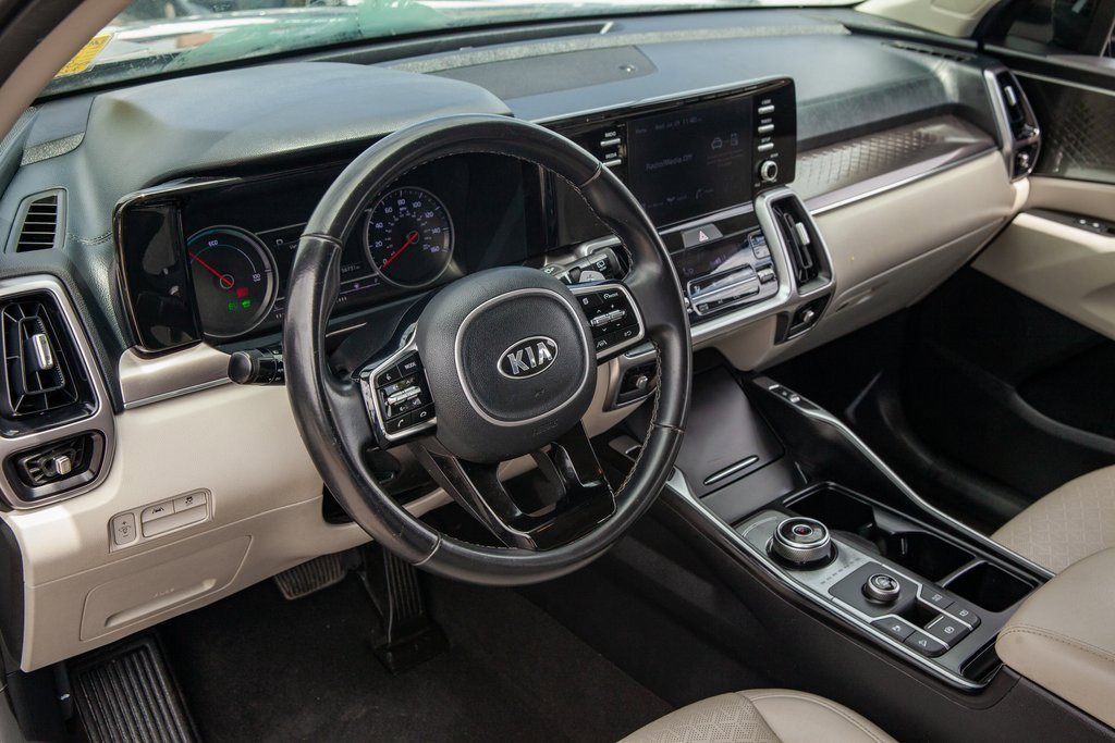 Used 2021 Kia Sorento S image 10