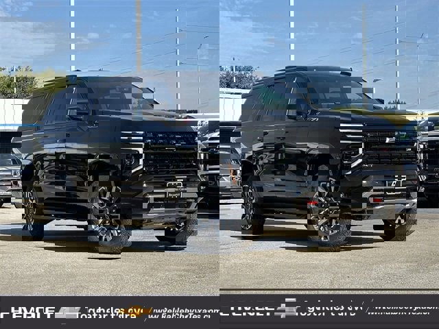 New 2026 Chevrolet Suburban Z71 image 2