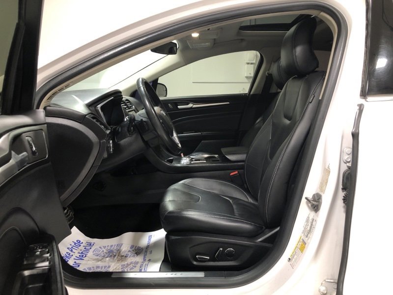 Used 2017 Ford Fusion Titanium image 19