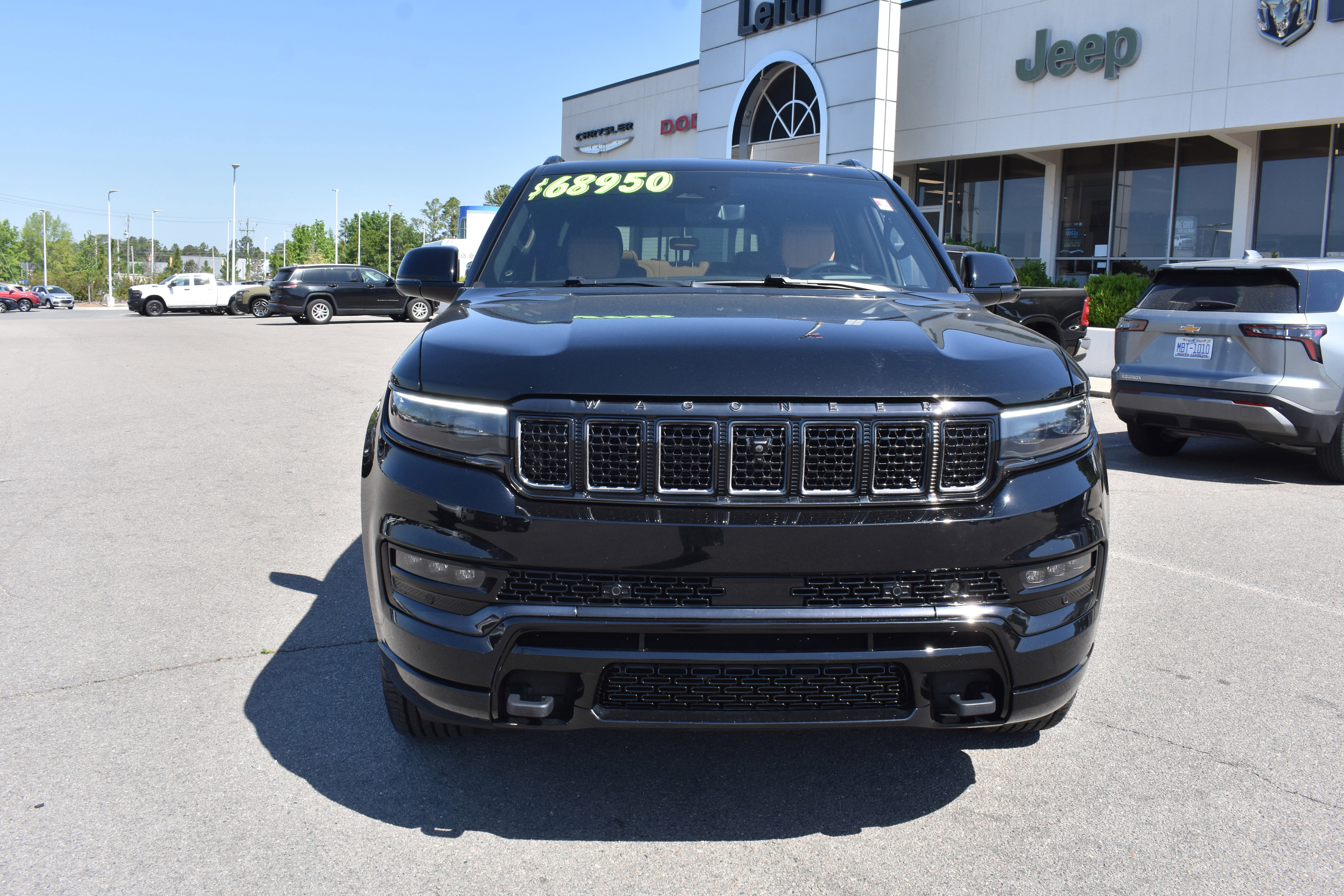 Used 2024 Jeep Grand Wagoneer L Series III w/ Rear Seat Video Group 1 AWD/4WD image 4